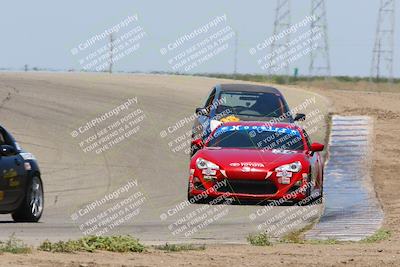 media/Apr-30-2022-CalClub SCCA (Sat) [[98b58ad398]]/Group 2/Race (Grapevine)/